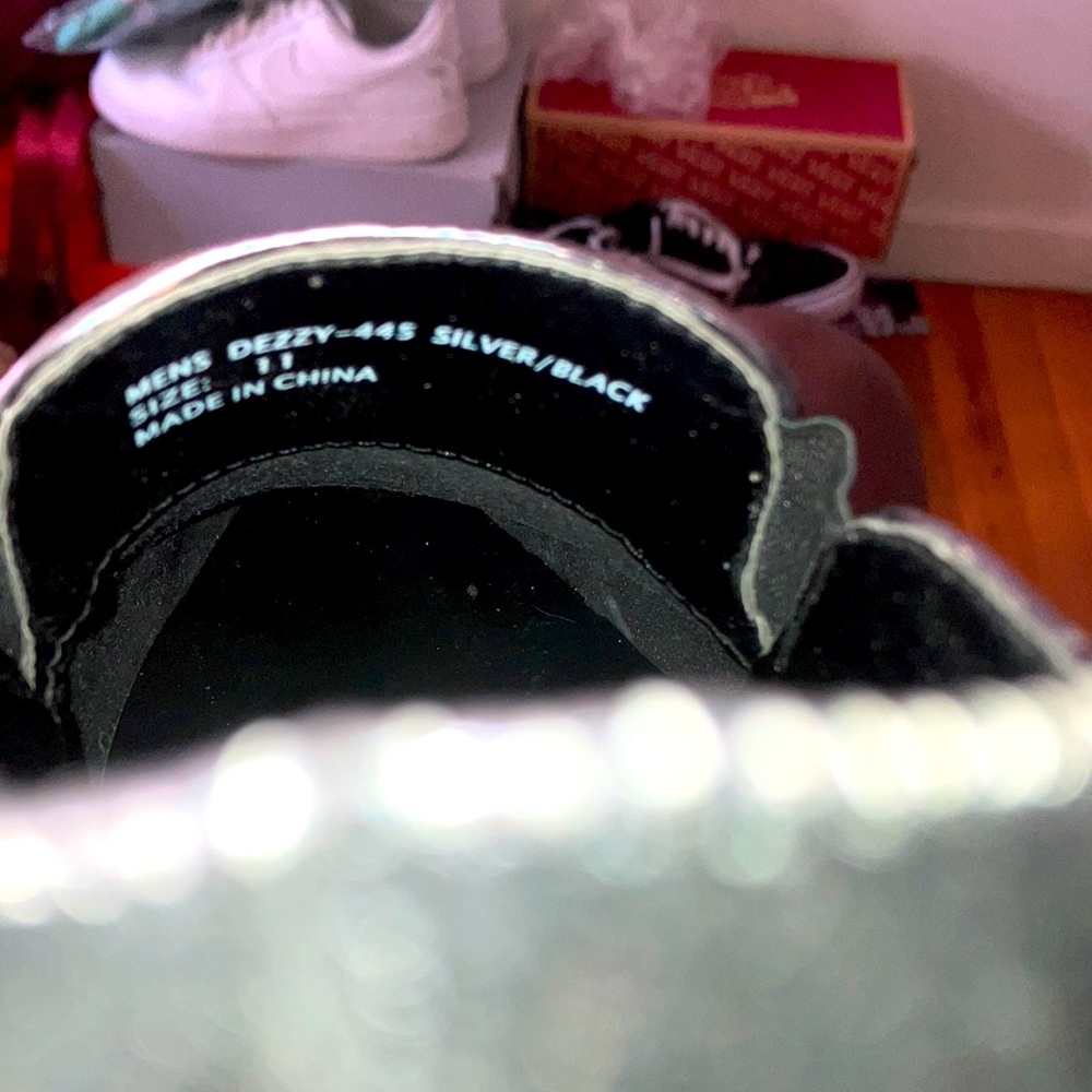This a Black&Silver tipped Loafer. Great quality and looks. Worn once. Size 11.
